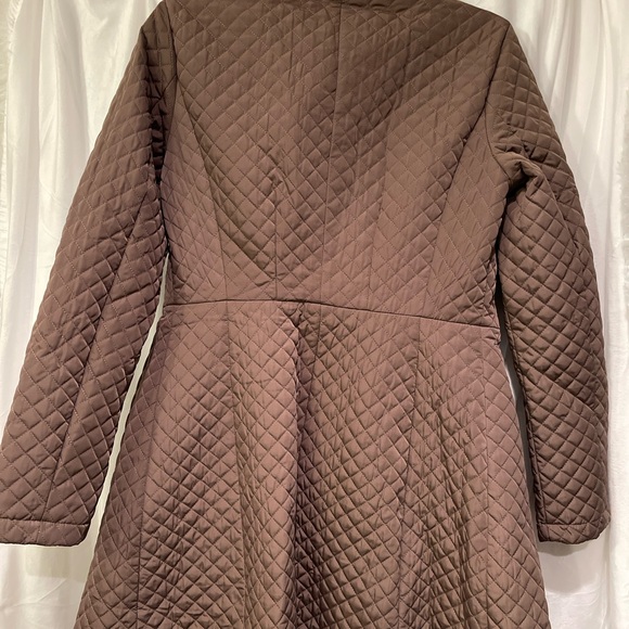 Quilted, fur lined hood (detachable) winter jacket - Picture 5 of 8